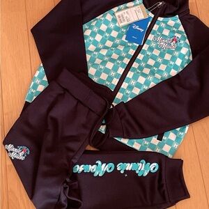 Disney Minnie Mouse Black and Teal Outfit